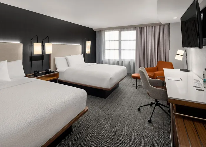 Courtyard By Marriott Seattle Bellevue/Downtown