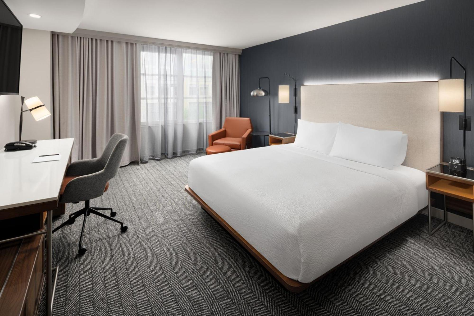 Courtyard By Marriott Seattle Bellevue/downtown Hotel 3*