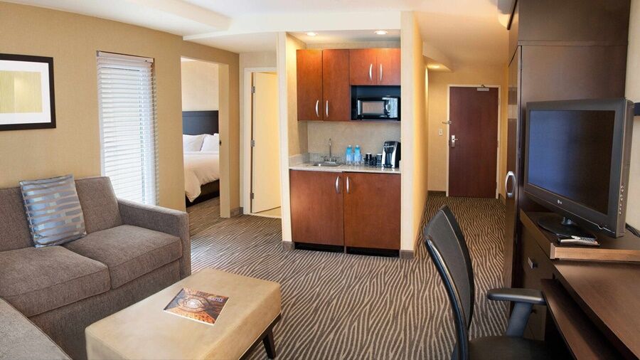 Courtyard By Marriott Seattle Bellevue/downtown Hotel