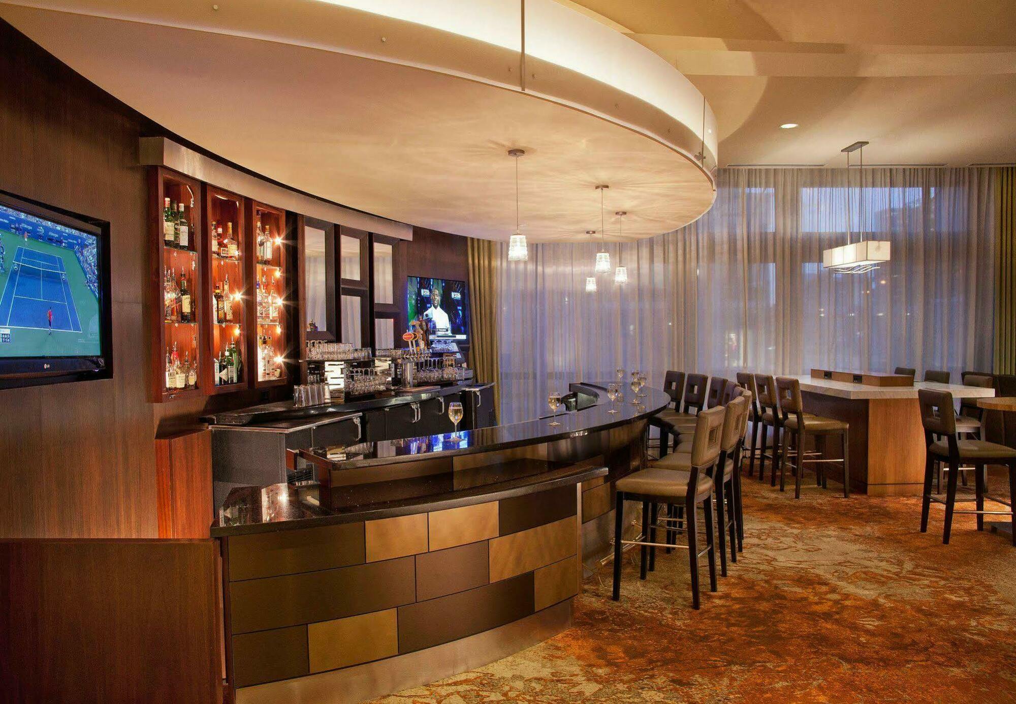Courtyard By Marriott Seattle Bellevue/downtown Hotel 3*