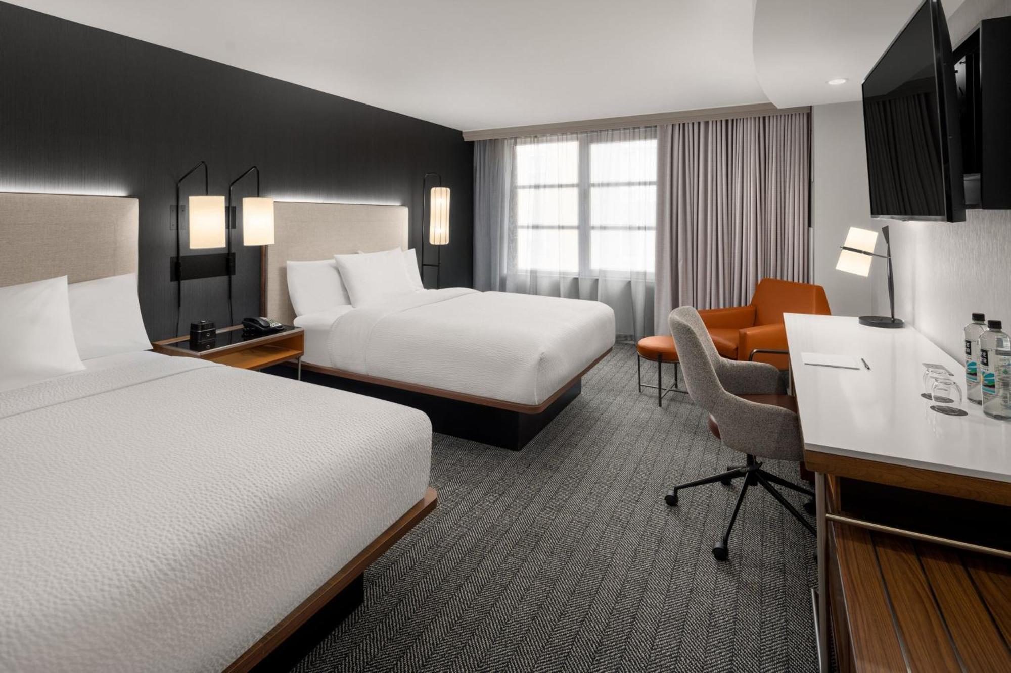 Courtyard By Marriott Seattle Bellevue/downtown Hotel 3*