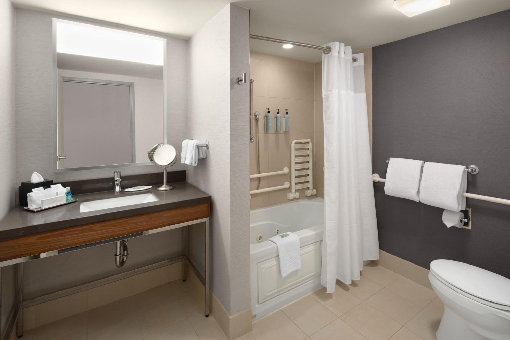 Courtyard By Marriott Seattle Bellevue/downtown 3* Bellevue