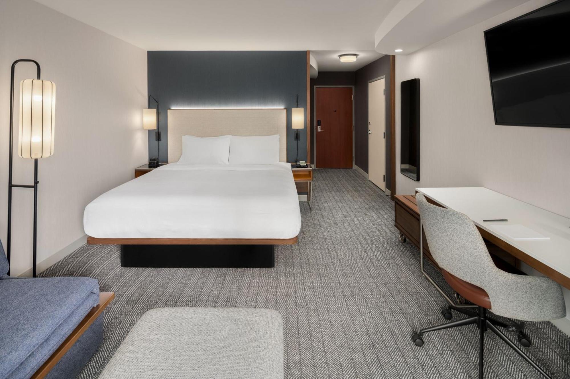 Courtyard By Marriott Seattle Bellevue/downtown Bellevue