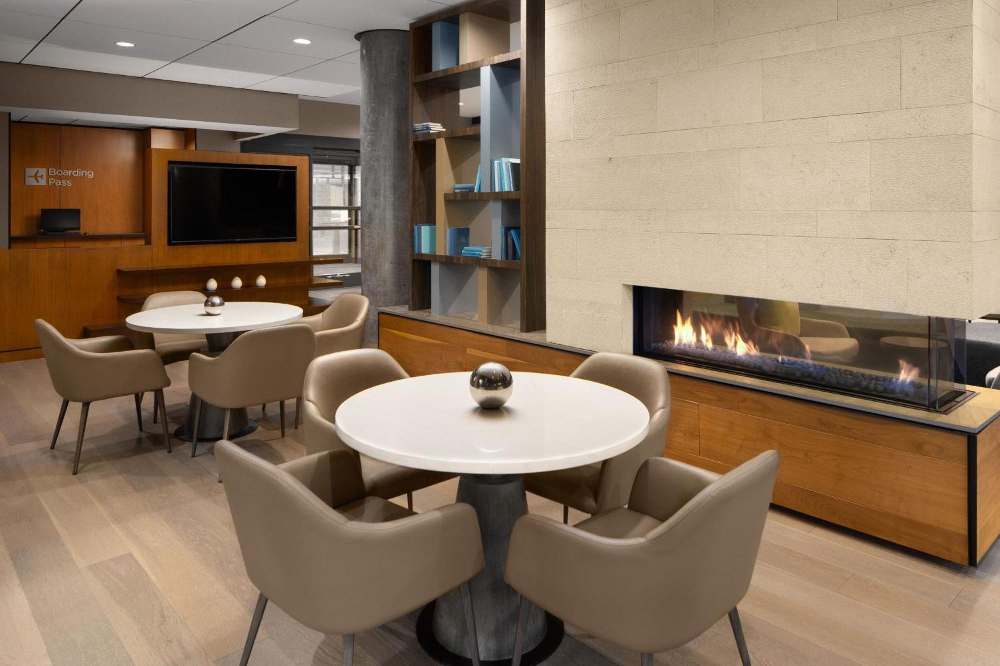 Courtyard By Marriott Seattle Bellevue/downtown Hotel 3*